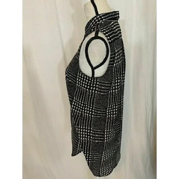 J Crew Button Down Collared Tank top - Picture 3 of 6